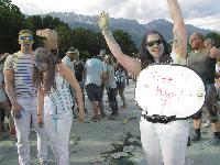 Holi Festival der Farben im Hafen 2017