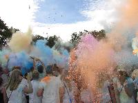Holi Festival der Farben im Hafen 2017