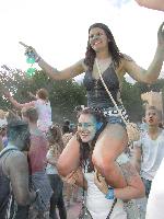 Holi Festival der Farben im Hafen 2017